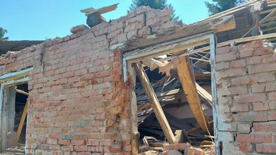 Жодна будівля не вціліла. Пацієнтів Атинського психоневрологічного інтернату на Сумщині евакуювали Жодна будівля не вціліла. Пацієнтів Атинського психоневрологічного інтернату на Сумщині евакуювали