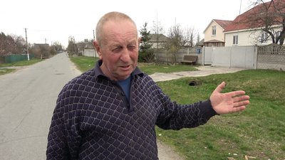 У селі на Житомирщині фіксують наслідки руйнувань, що завдали війська Росії У селі на Житомирщині фіксують наслідки руйнувань, що завдали війська Росії