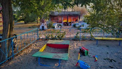 Армія РФ влучила в дитяче кафе в Малокатеринівці Запорізької області: четверо поранених, одна дитина загинула
