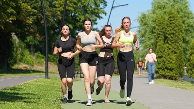 Франківець організовує онлайн-захід, щоб зібрати гроші на автомобіль швидкої допомоги для "Азову". Як взяти участь