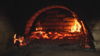 Вінничанка готує страви та пече випічку за рецептами, яким пів тисячоліття Вінничанка готує страви та пече випічку за рецептами, яким пів тисячоліття
