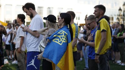 Матч Україна-Австрія: як за національну збірну вболівають в Одесі Матч Україна-Австрія: як за національну збірну вболівають в Одесі
