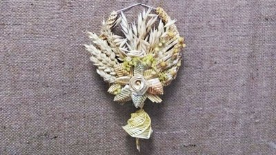 Персональна виставка мисткині таврійського розпису відкрилась у Миколаєві Персональна виставка мисткині таврійського розпису відкрилась у Миколаєві