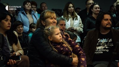 В Одесі відкрили фотовиставку "Нескорений Херсон" В Одесі відкрили фотовиставку "Нескорений Херсон"