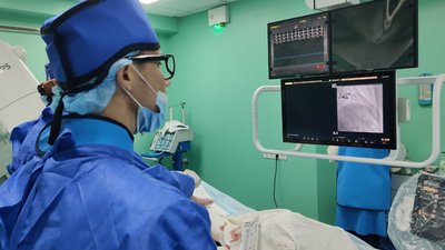 У Черкасах виписали пацієнтку, якій зробили рідкісну операцію на серці У Черкасах виписали пацієнтку, якій зробили рідкісну операцію на серці