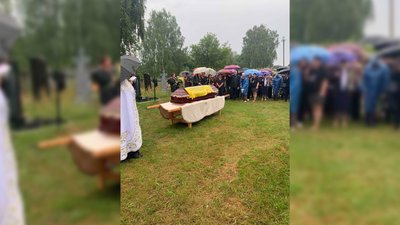 Чернігівщина попрощалася з двома земляками — солдатами Олександром Комаром та Володимиром Сусленниковим Чернігівщина попрощалася з двома земляками — солдатами Олександром Комаром та Володимиром Сусленниковим