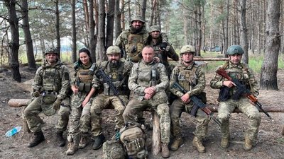Ігор Костюк з побратимами під час служби Ігор Костюк з побратимами під час служби