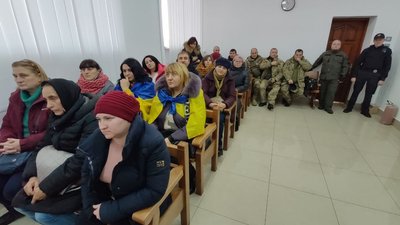 Волинський суд закрив справу про побиття за позовом попа до батька загиблої бойової медикині Волинський суд закрив справу про побиття за позовом попа до батька загиблої бойової медикині
