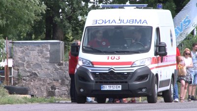 У Полтаві водіїв "швидких" вчать уникати аварій на дорозі У Полтаві водіїв "швидких" вчать уникати аварій на дорозі