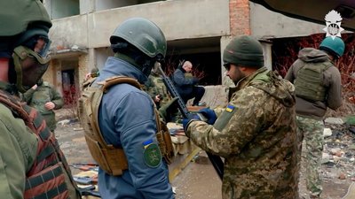 Відпрацьовували три спроби штурму: вінницькі нацгвардійці "вели бій" у міській місцевості Відпрацьовували три спроби штурму: вінницькі нацгвардійці "вели бій" у міській місцевості