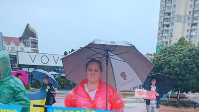 Сестра Валентина на 154 акції "Поверніть героїв з полону" у Хмельницькому