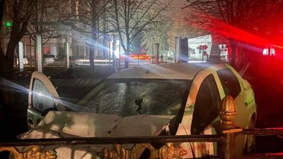 У Полтаві водій у стані алкогольного сп’яніння пошкодив кілька щитів на Алеї Героїв