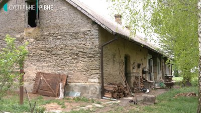 "Здоровенькі були": як карантинить та творить художник Олександр Гуристюк "Здоровенькі були": як карантинить та творить художник Олександр Гуристюк