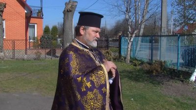 Луцький священик освятить Пасху у будинках прихожан Луцький священик освятить Пасху у будинках прихожан