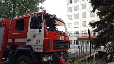 У Харкові — пожежа на території заводу "Комунар" У Харкові — пожежа на території заводу "Комунар"