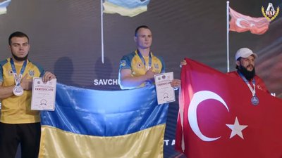 Рукоборець Дмитро Савчук здобув золото на чемпіонаті Європи з параамреслінгу