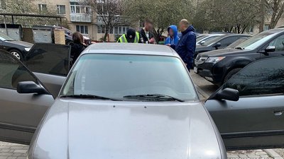 На Хмельниччині поліцейські затримали чоловіка, якого підозрюють в обкраданні банкомату