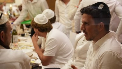 Цадик врятував: як минула ніч святкування Рош га-Шана в хасидському кварталі в Умані Цадик врятував: як минула ніч святкування Рош га-Шана в хасидському кварталі в Умані