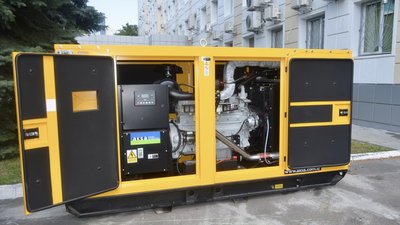 Для безперебійної роботи: шести медзакладам на Полтавщині передали генератори