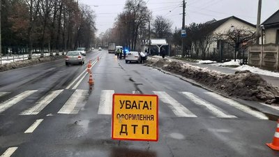 Лучани просять владу обладнати пішохідний перехід зі світлофором на Львівській Лучани просять владу обладнати пішохідний перехід зі світлофором на Львівській