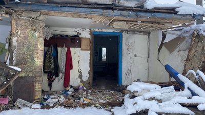 "Ви знаєте, що у вас вікон немає? Кажу: ні”.Що розповіли мешканці села Ямне на Сумщині після обстрілу армії РФ "Ви знаєте, що у вас вікон немає? Кажу: ні”.Що розповіли мешканці села Ямне на Сумщині після обстрілу армії РФ