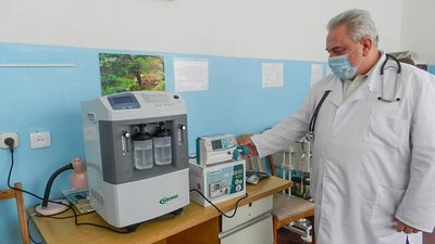 В Устинівському районі Кіровоградщини підприємці допомагають медикам В Устинівському районі Кіровоградщини підприємці допомагають медикам