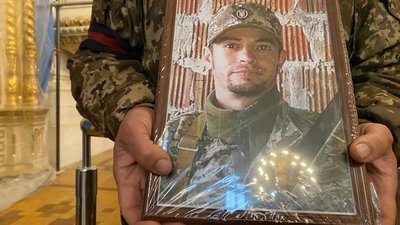 У Луцьку попрощалися з військовими Олександром Рижковим і Андрієм Толстокоровим У Луцьку попрощалися з військовими Олександром Рижковим і Андрієм Толстокоровим