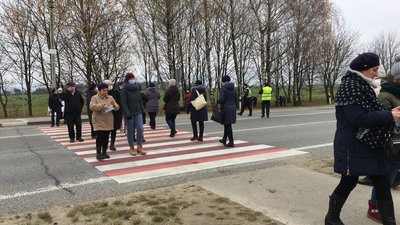 На Львівщині медики перекривають дорогу На Львівщині медики перекривають дорогу