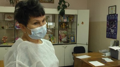На Житомирщині вакцинують від коронавірусу жителів, котрі зареєструвалися через портал "Дія" На Житомирщині вакцинують від коронавірусу жителів, котрі зареєструвалися через портал "Дія"