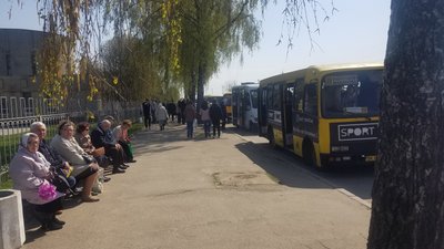 Провідна неділя у воєнний час: як це відбувається у Рівному Провідна неділя у воєнний час: як це відбувається у Рівному