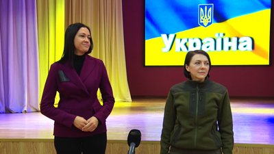 Латвійська делегація передала гуманітарний вантаж до Станиці Луганської