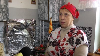 Житомирянка Валентина Висоцька раз на тиждень варить декілька сотень вареників для військових на фронт Житомирянка Валентина Висоцька раз на тиждень варить декілька сотень вареників для військових на фронт