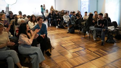 В Житомирі напередодні Дня вишиванки показали колекції вишитих суконь В Житомирі напередодні Дня вишиванки показали колекції вишитих суконь