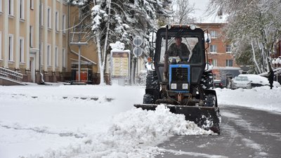 Снігопад у Полтаві: як комунальники справлялися з негодою