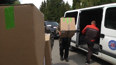 Загоює рани втричі швидше. Лікарня Хмельниччини отримала нове обладнання