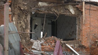 "Ці люди зліші", – мешканка Тростянця про російських солдат, що обстріляли домівки містян "Ці люди зліші", – мешканка Тростянця про російських солдат, що обстріляли домівки містян