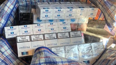 У Хмельницькому викрили підприємця, який продавав контрафактні цигарки