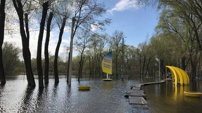 Історія повеней: звідки приходить вода, чому з роками вони все менші та які вулиці Чернігова підтоплювало століття тому Історія повеней: звідки приходить вода, чому з роками вони все менші та які вулиці Чернігова підтоплювало століття тому