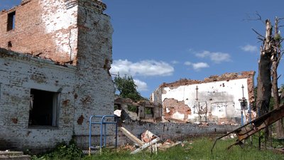 Близько 200 мільйонів гривень: у Новгороді-Сіверському відбудовують школу №2 після обстрілів росіян Близько 200 мільйонів гривень: у Новгороді-Сіверському відбудовують школу №2 після обстрілів росіян