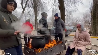 "Залишився один із трьома дітьми": переселенець розповів, як виїхав на Вінниччину "Залишився один із трьома дітьми": переселенець розповів, як виїхав на Вінниччину