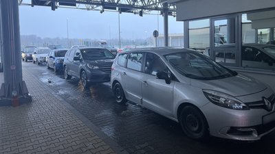 Черги на українсько-польському кордоні: яка ситуація у пунктах пропуску на Волині