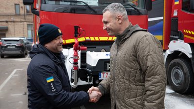 Німеччина передала три пожежні авто для Києва