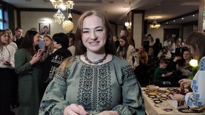 Галина Зюбровська, учасниця аукціону