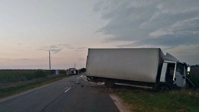 На Черкащині зіштовхнулися автобус та вантажівка: один з водіїв загинув