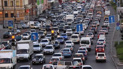 Стало відомо, які хвороби провокує життя біля автотрас