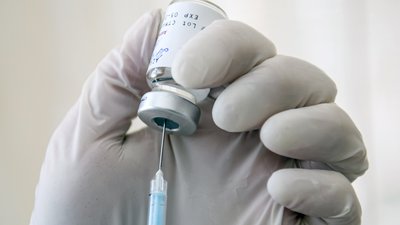 Степанов назвав терміни поставки першої партії вакцини NovaVax в Україну