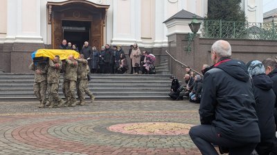 Луцьк попрощався з захисником Сергієм Ткачем Луцьк попрощався з захисником Сергієм Ткачем