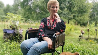 «Тепліше стає»: волонтерки з Полтави виготовляють для військових пояси із собачої шерсті «Тепліше стає»: волонтерки з Полтави виготовляють для військових пояси із собачої шерсті