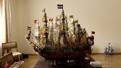 Створив копію корабля Христофора Колумба. Франківець Володимир Каразуб Створив копію корабля Христофора Колумба. Франківець Володимир Каразуб