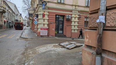Пішохідні пішохідний перехід у Чернівцях